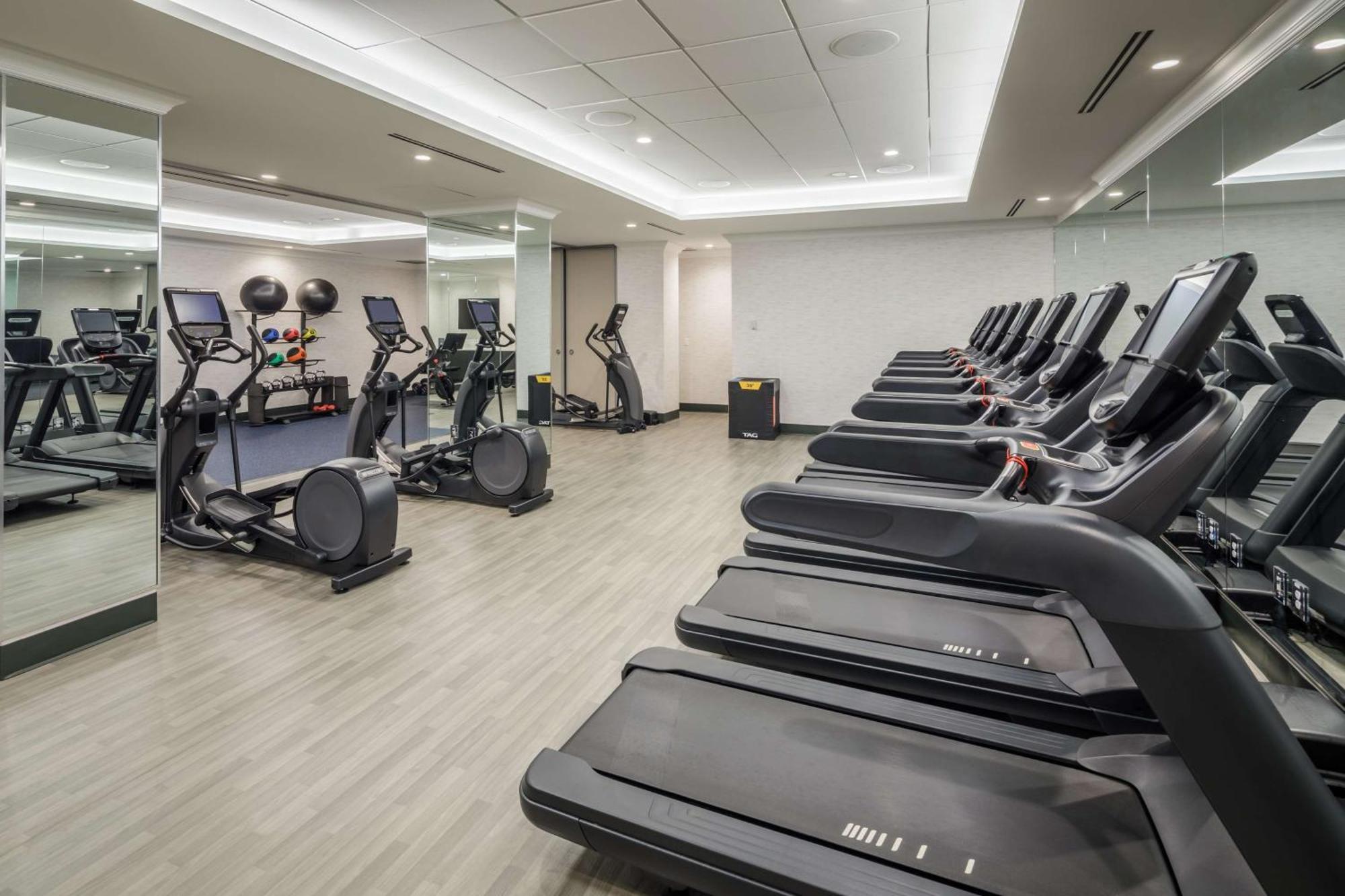 Doubletree By Hilton Hotel Денвер Экстерьер фото